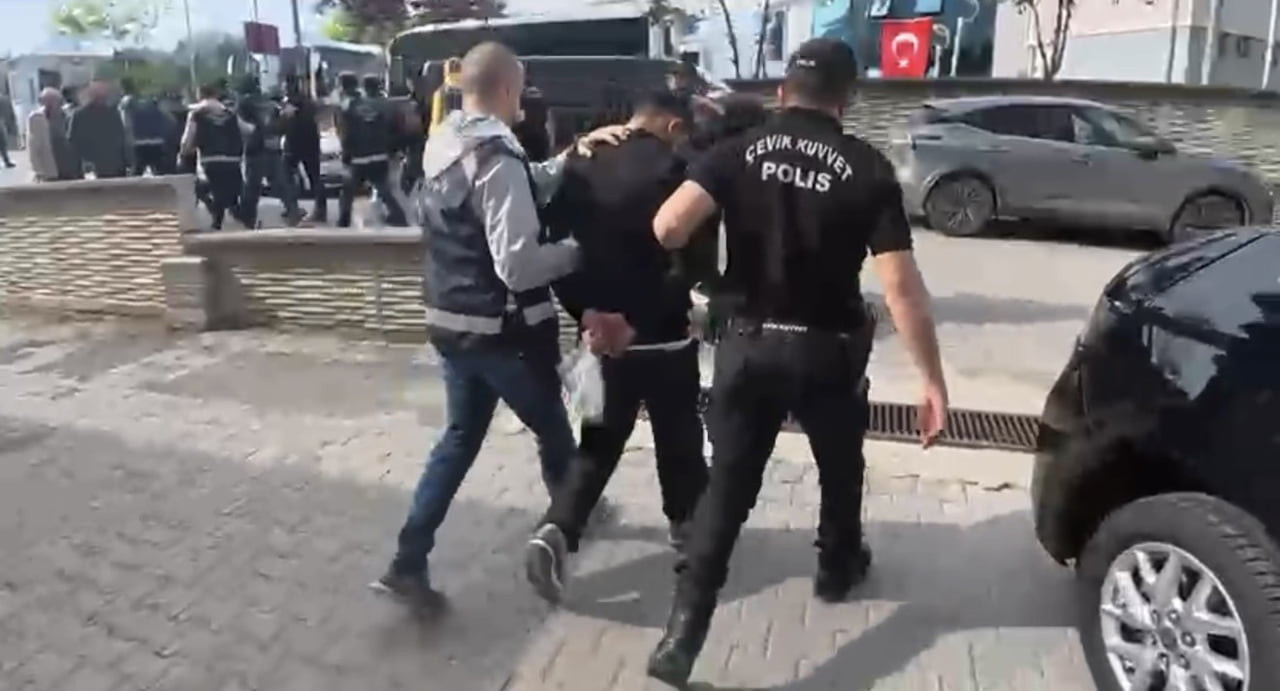 SAMSUN MERKEZLİ YÜRÜTÜLEN SORUŞTURMADA YASA DIŞI BAHİS VE KARA PARA AKLAMAYA YÖNELİK OPERASYONDA...