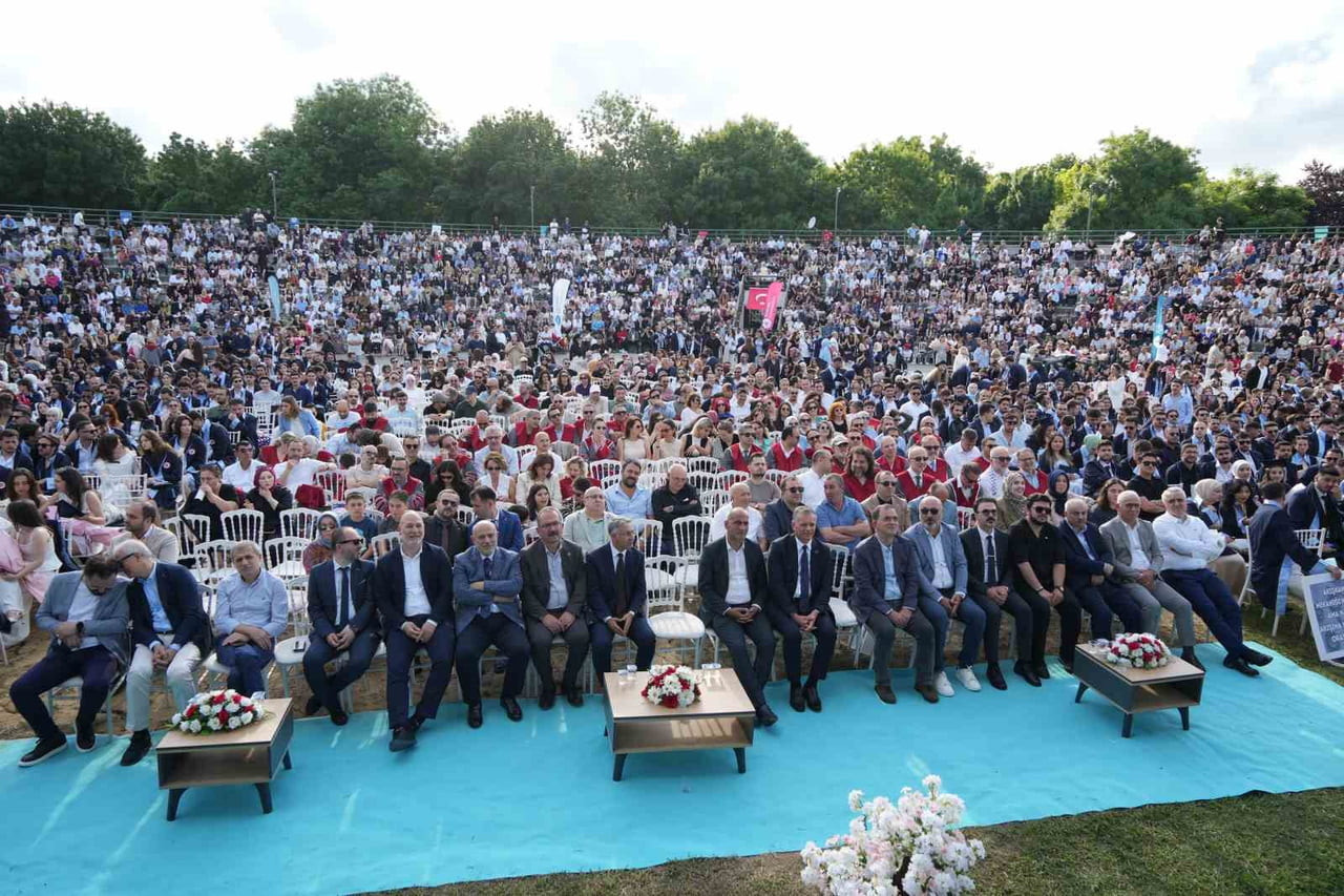 SAMSUN ÜNİVERSİTESİ’NİN (SAMÜ) FARKLI BÖLÜMLERİNDE EĞİTİM GÖREN 616 ÖĞRENCİ, DÜZENLENEN MEZUNİYET...