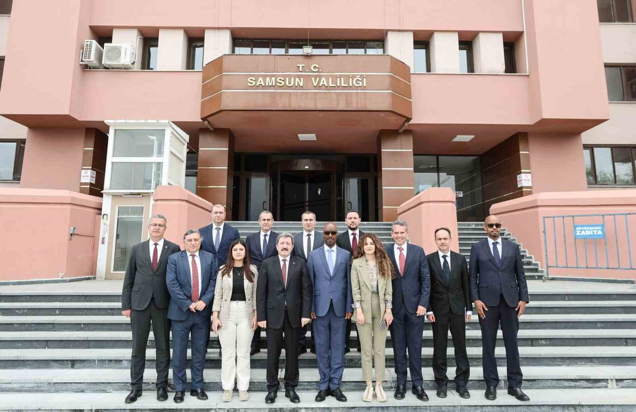 SAMSUN VALİLİĞİ, TÜRKİYE İLE RUANDA ARASINDAKİ EKONOMİK VE TİCARİ İLİŞKİLERİN GELİŞTİRİLMESİNE...