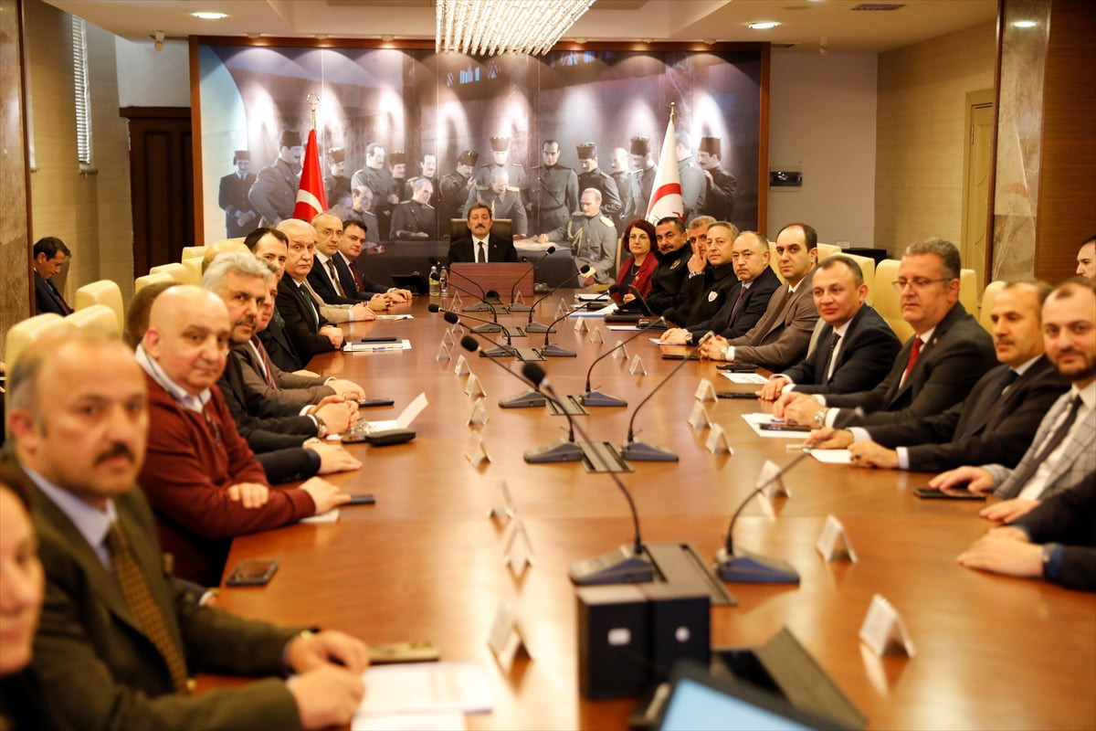 Samsun'da bağımlılıkla mücadele kapsamında hayata geçirilecek "Bağımlılığa Karşı Sahadayız"...