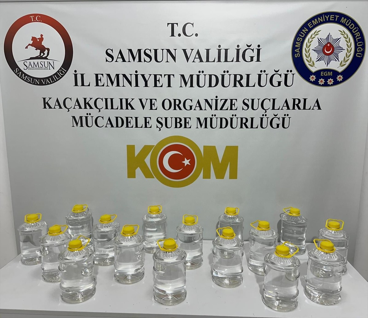Samsun'da düzenlenen kaçakçılık operasyonunda 2 şüpheli gözaltına alındı. İkametlerdeki aramada...