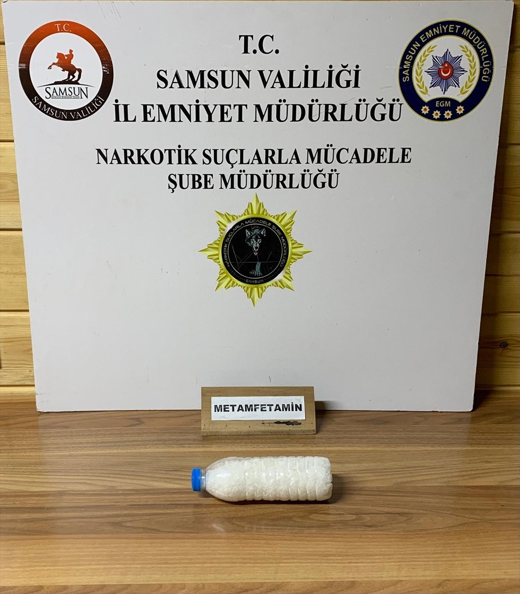 Samsun'da düzenlenen operasyonda otomobilin yakıt deposuna gizlenen uyuşturucu ele geçirildi, 1...