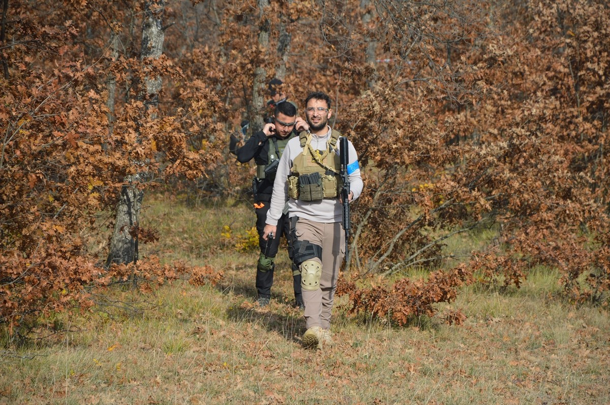 Samsun'da düzenlenen turnuvada, airsoft tutkunları bir araya geldi. Karadeniz Airsoft Derneğince...