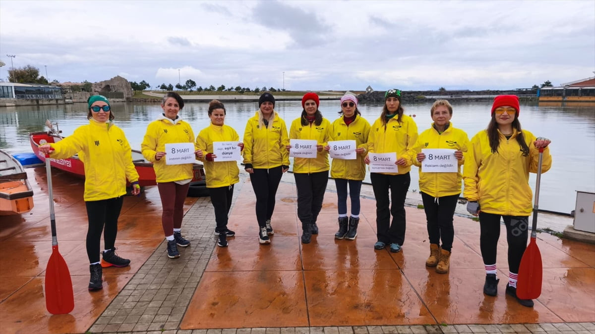Samsun'da faaliyet gösteren Ekolojik Yaşam Bisiklet Derneği bünyesinde kurulan Kuzeyin Kraliçeleri...
