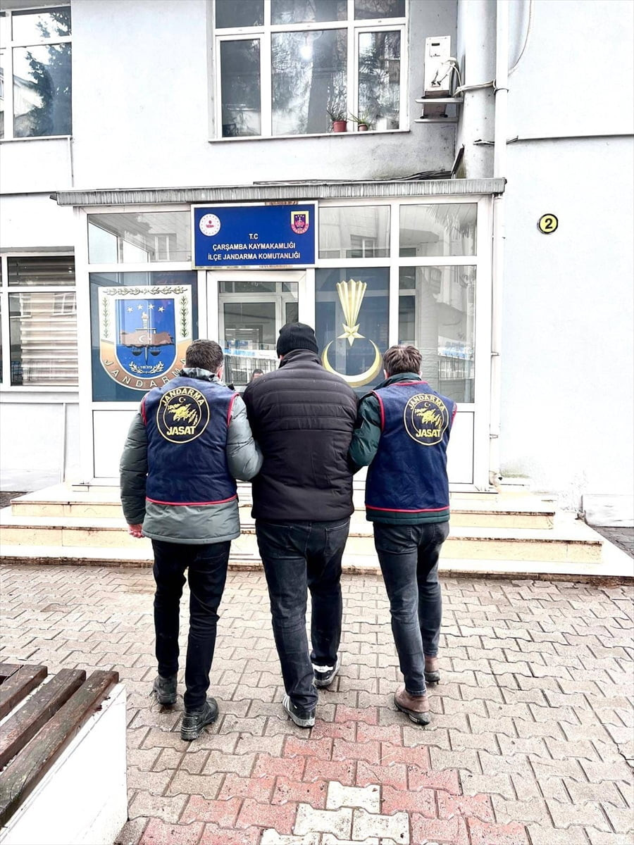 Samsun'da, Fetullahçı Terör Örgütü (FETÖ) üyeliğinden hüküm giymiş 2 kişi yakalandı.