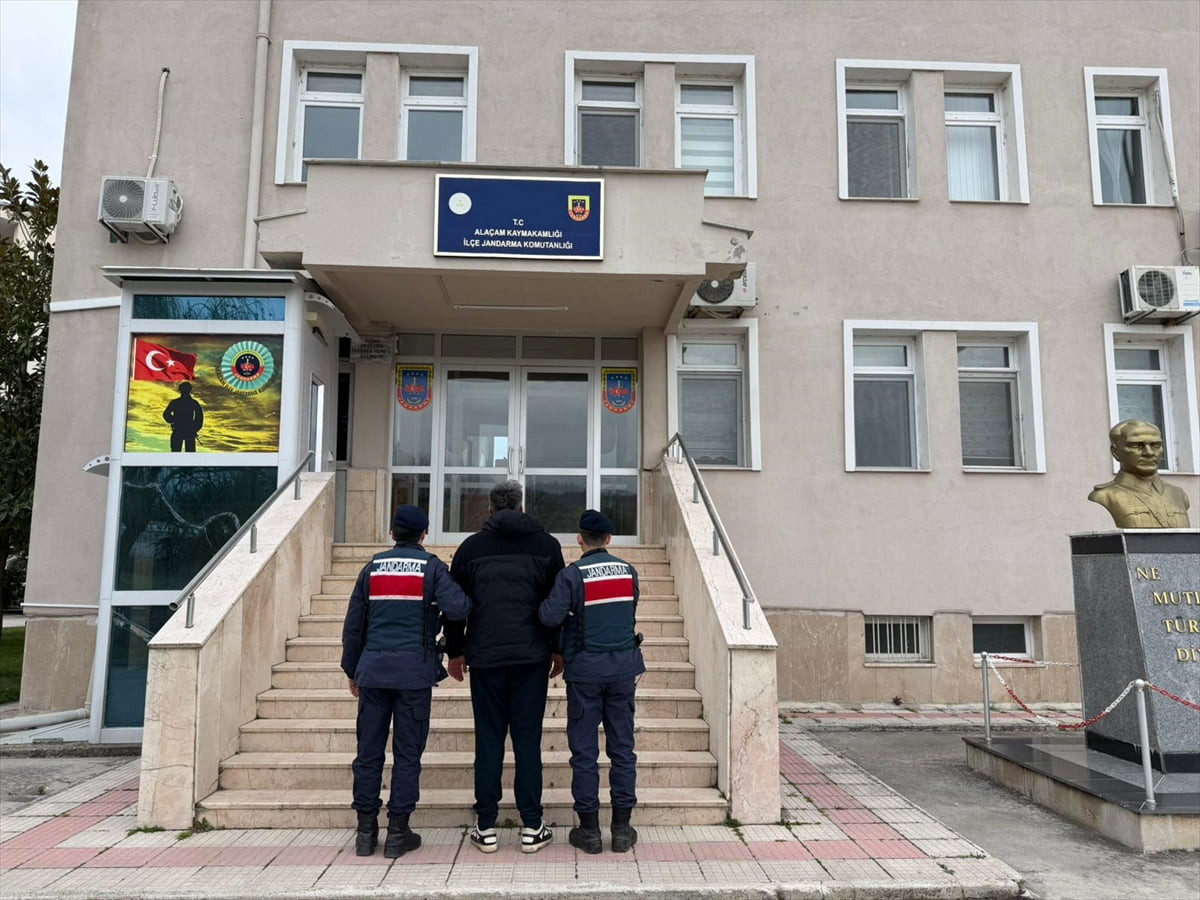 Samsun'un Alaçam ilçesinde 13 yıl 9 ay kesinleşmiş hapis cezası bulunan hükümlü yakalandı.