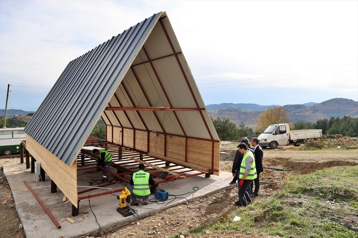 Samsun'un Alaçam ilçesinde belediye, bölgesindeki zengin orman varlıklarını değerlendirerek...