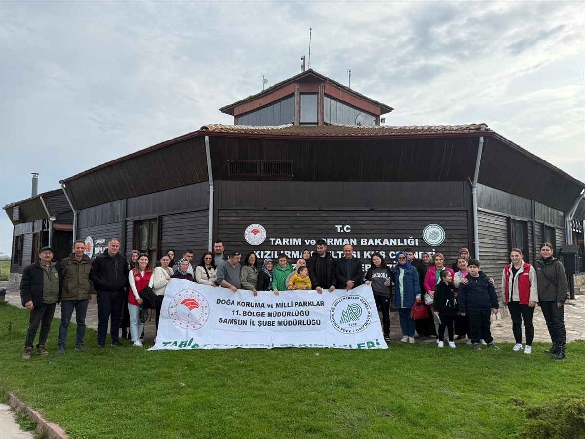 Samsun'un Bafra ilçesinde otizmli çocuklarla ailelerine yönelik, Kızılırmak Deltası Kuş Cenneti...