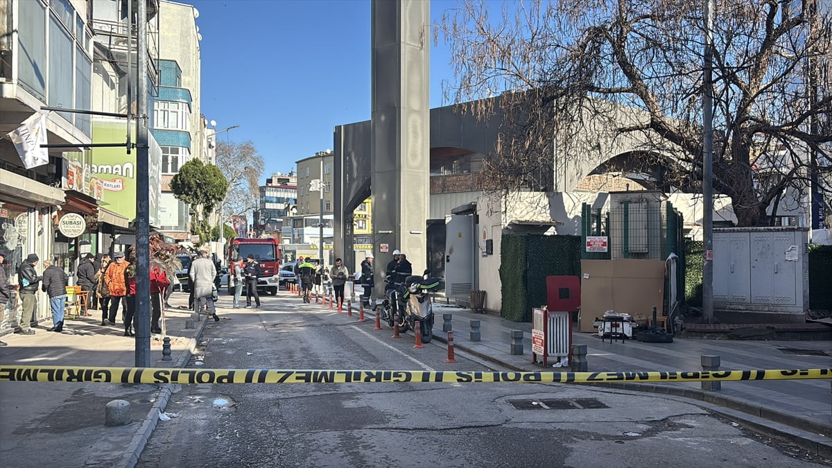 Samsun'un İlkadım ilçesinde trafoda çıkan yangın, itfaiye ekiplerince söndürüldü.