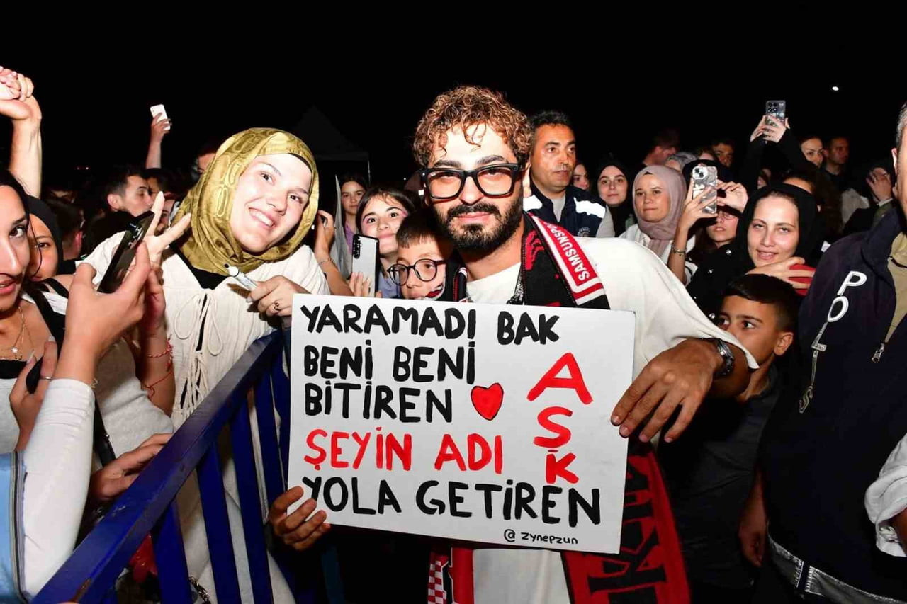 SAMSUN'UN TERME İLÇESİNDE DÜZENLENEN TERME YAZ FESTİVALİ KAPSAMINDA SAHNE ALAN RAP SANATÇISI SEFO...
