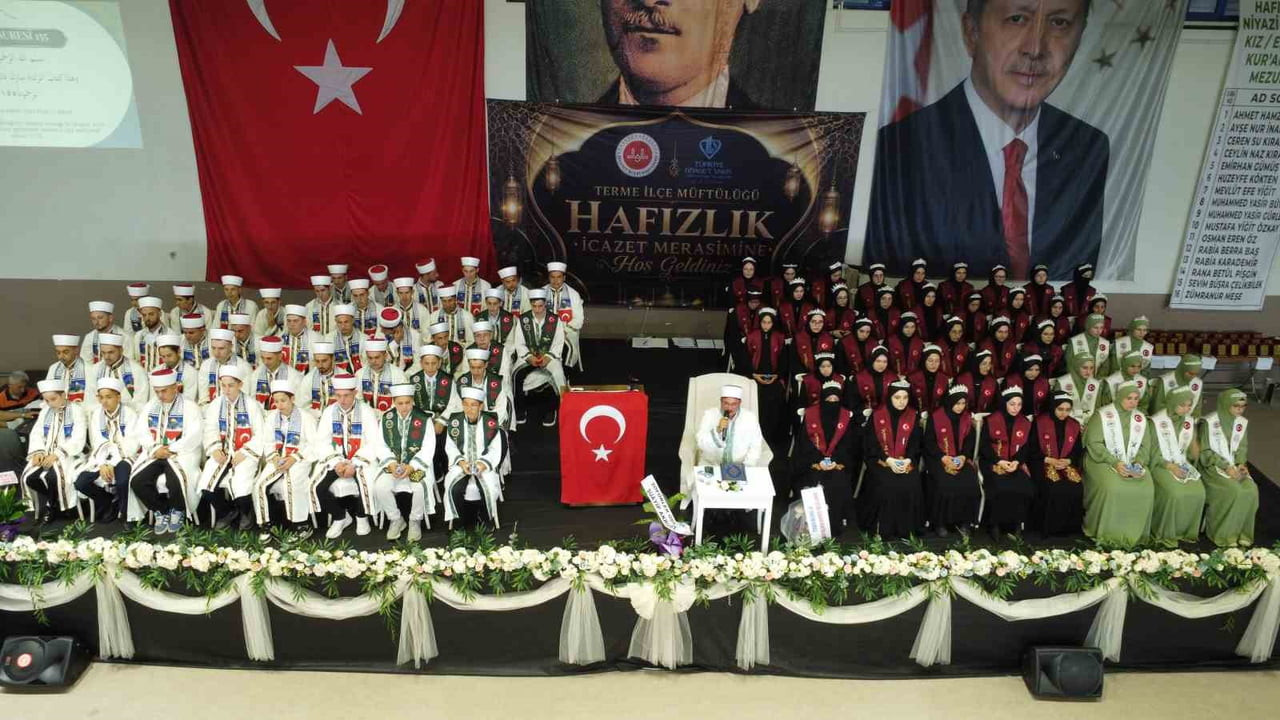 SAMSUN'UN TERME İLÇESİNDE, HAFIZLIK EĞİTİMLERİNİ BAŞARIYLA TAMAMLAYAN 44 KIZ VE 42 ERKEK OLMAK...