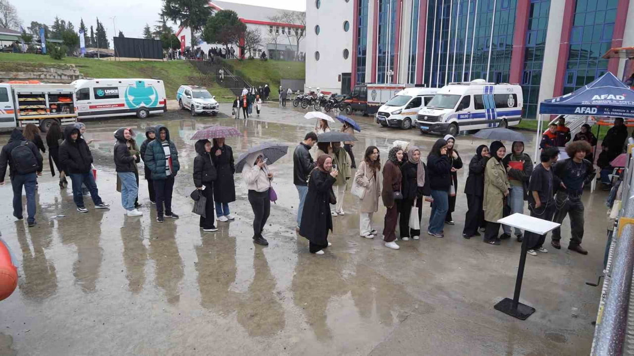 SAMSUN’DA DÜZENLENEN ORTA KARADENİZ KARİYER FUARI’NDA İL JANDARMA KOMUTANLIĞI TARAFINDAN KURULAN...