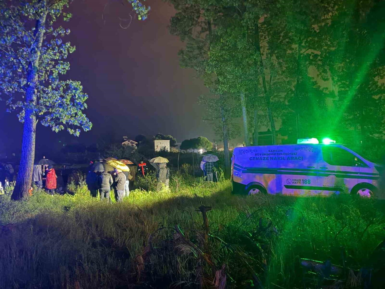 SAMSUN’DA IRMAK KENARINDA YAŞLI KADININ CANSIZ BEDENİ BULUNDU. (İSMAİL CAN ÇAM/SAMSUN-İHA)