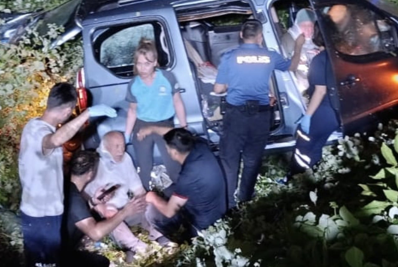 SAMSUN’DA KONTROLDEN ÇIKAN HAFİF TİCARİ ARACIN YAKLAŞIK 40 METRELİK ŞARAMPOLE YUVARLANMASI SONUCU...
