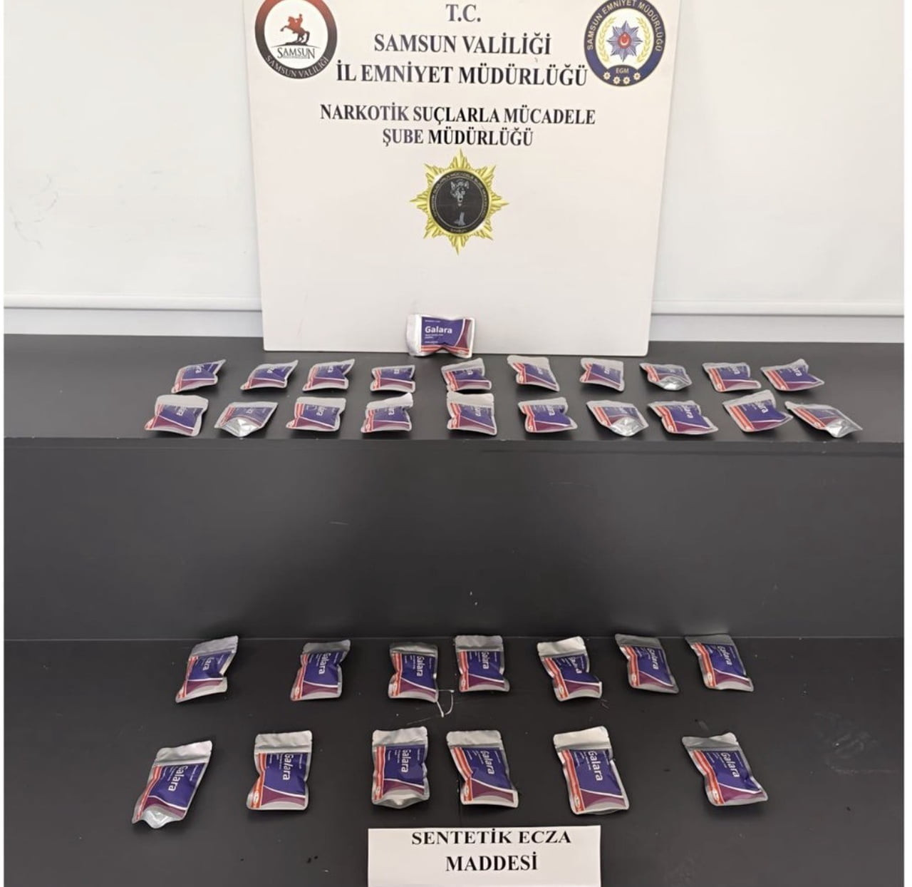 SAMSUN’DA NARKOTİK EKİPLERİ TARAFINDAN İLKADIM VE TEKKEKÖY İLÇELERİNDE DÜZENLENEN UYUŞTURUCU...