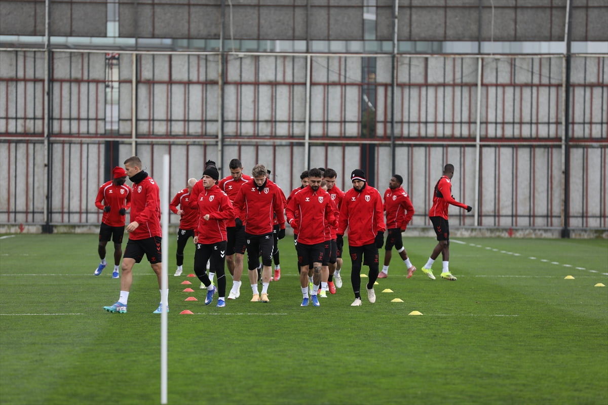 Samsunspor, UEFA Konferans Ligi play-off turu rövanşında sahasında Shkendija ile oynayacağı...
