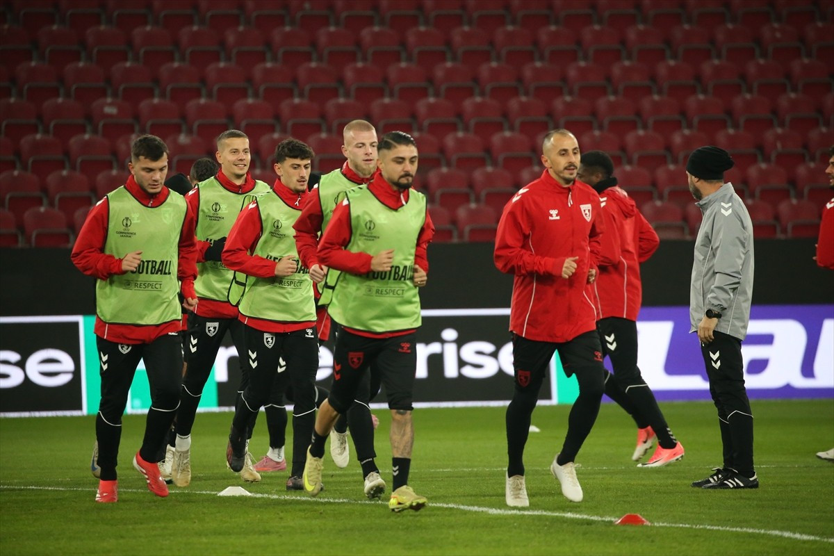 Samsunspor, UEFA Konferans Ligi'nin 6'ncı ve son haftasında yarın deplasmanda oynayacağı Mainz 05...