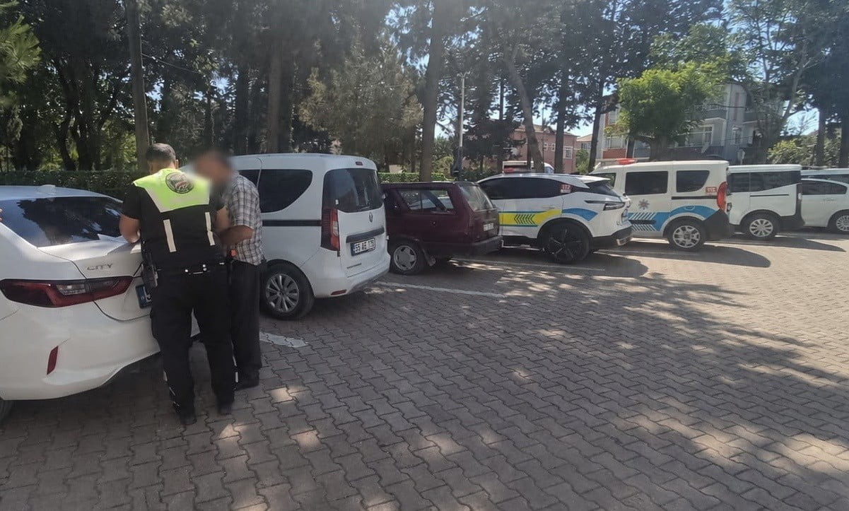 SAMSUN’UN ALAÇAM İLÇESİNDE POLİS EKİPLERİNİN GERÇEKLEŞTİRDİĞİ DENETİMLERDE KORSAN TAŞIMACILIK...