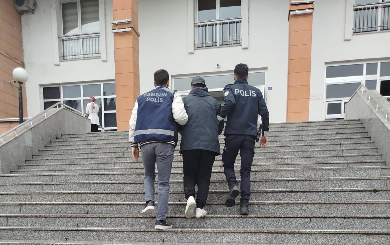 SAMSUN’UN AYVACIK İLÇESİNDE HAKKINDA "KASTEN ORMAN YAKMA" SUÇUNDAN  8 YIL 4 AY CEZASI BULUNAN...