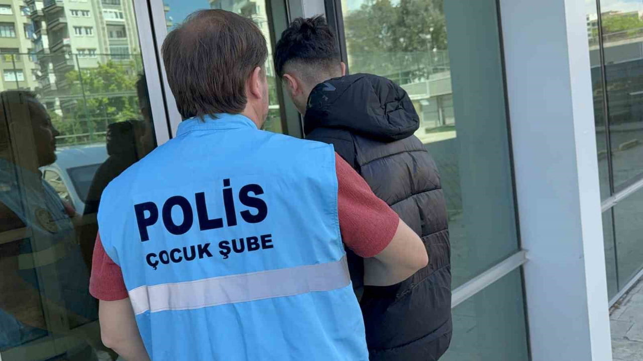 SAMSUN’UN İLKADIM İLÇESİNDE NARKOTİK EKİPLERİNİN DÜZENLEDİĞİ OPERASYONDA GÖZALTINA ALINAN 17...