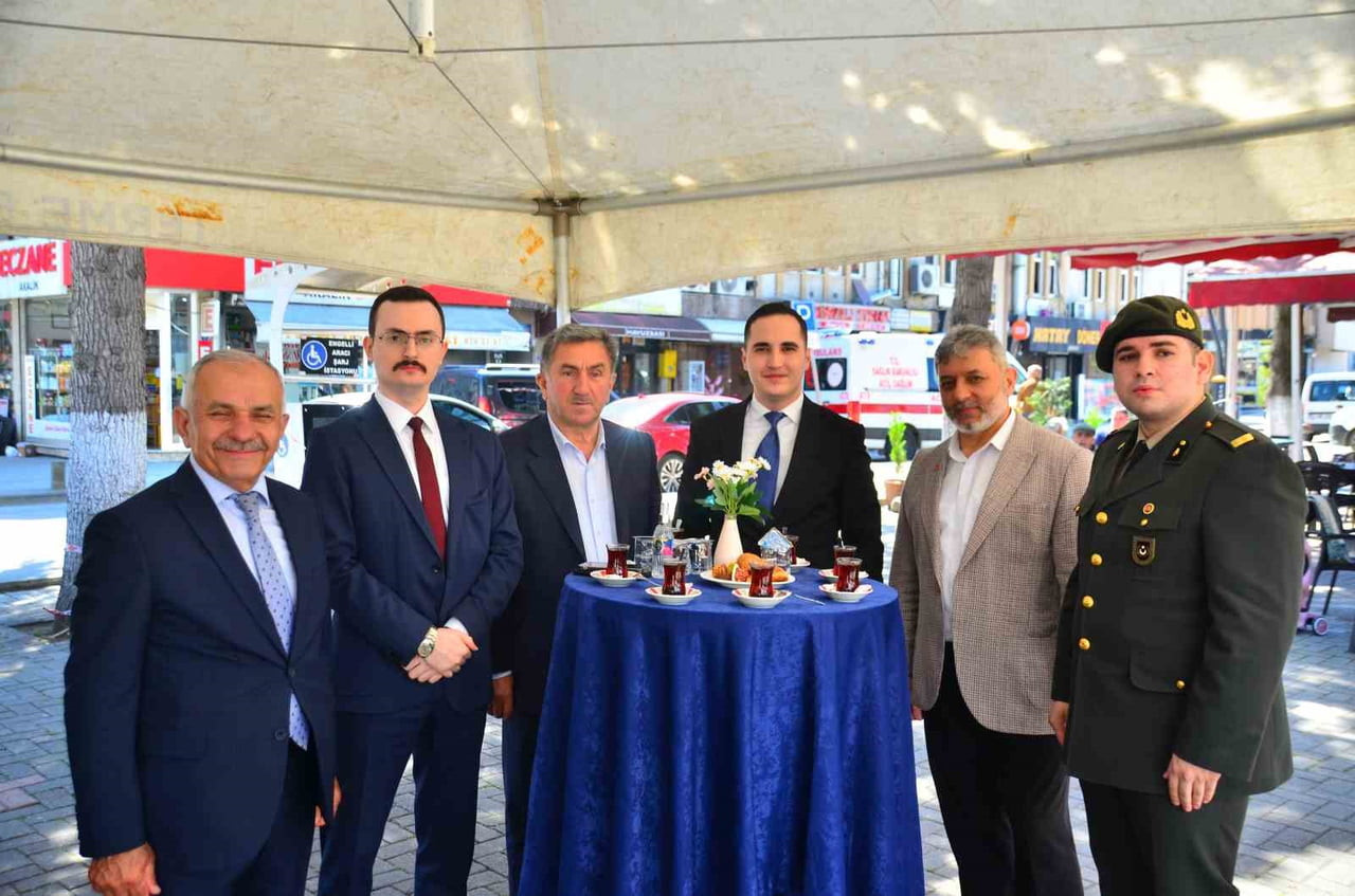 SAMSUN’UN TERME İLÇESİNDE KURBAN BAYRAMI DOLAYISIYLA RESMİ PROTOKOL BAYRAMLAŞMASI DÜZENLENDİ....