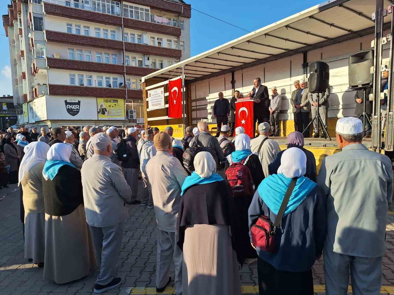 SAMSUN’UN VEZİRKÖPRÜ İLÇESİNDE 80 HACI ADAYI İÇİN İLÇE MÜFTÜLÜĞÜ TARAFINDAN UĞURLAMA PROGRAMI...