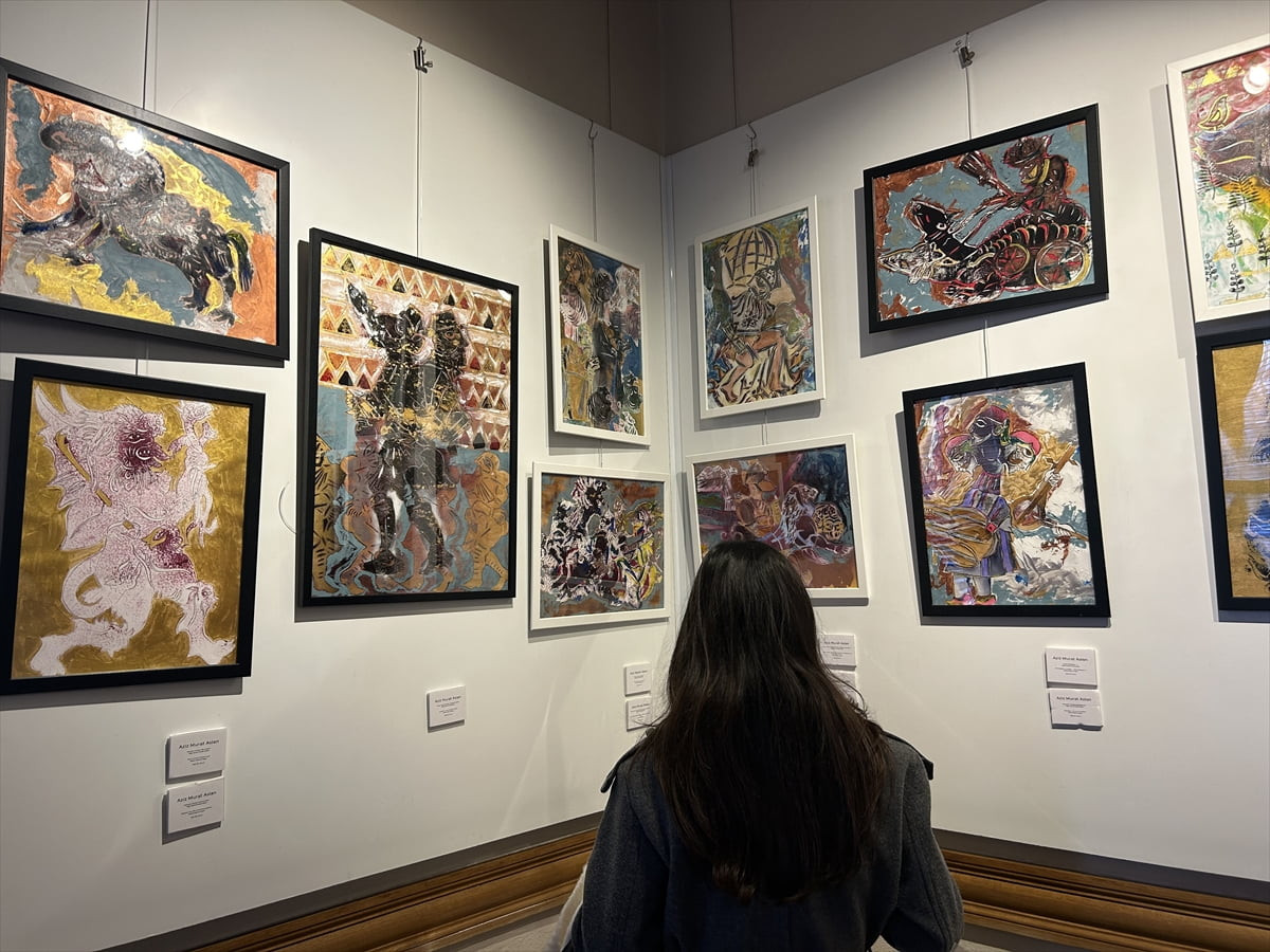 Sanatçı Aziz Murat Aslan'ın eserlerinden oluşan "Karagöz'ün İlahi Komedyası: Yedi Suret Yedi...