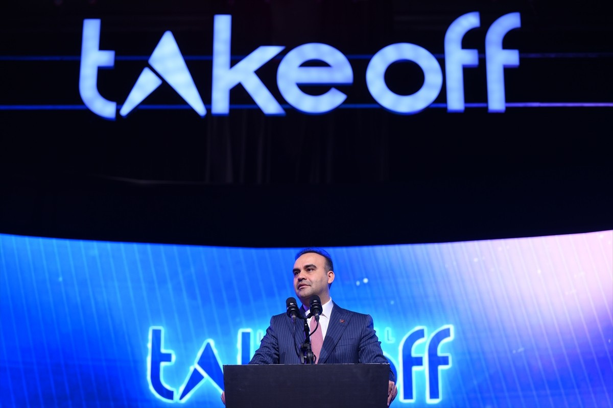 Sanayi ve Teknoloji Bakanı Mehmet Fatih Kacır, Anadolu Ajansının (AA) global iletişim ortağı...