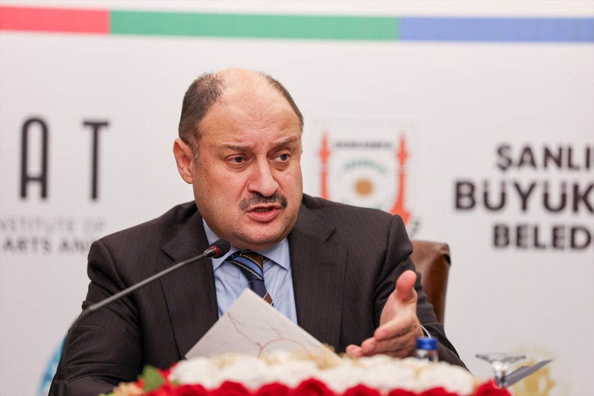 Şanlıurfa Büyükşehir Belediye Başkanı Mehmet Kasım Gülpınar, (Fotoğrafta) Şanlıurfa'nın "2029...