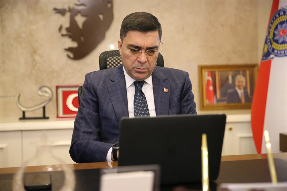 Şanlıurfa İl Emniyet Müdürü Atilla Aksoy, Anadolu Ajansının (AA) gözünden 2025'e damga vuran...