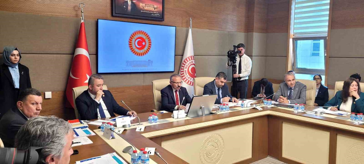 ŞANLIURFA İLE KAHRAMANMARAŞ OKUL OLAYLARINI VE DİJİTAL RİSKLERİ ARAŞTIRMA KOMİSYONU BÖLGEDE...