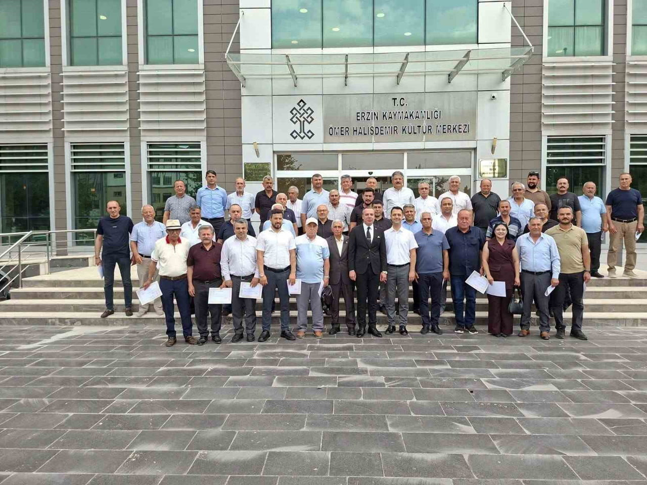 ŞANLIURFA VALİ YARDIMCILIĞI GÖREVİNE ATANAN ERZİN KAYMAKAMI ONUR ÖZAYDIN, DÜZENLENEN VEDA...