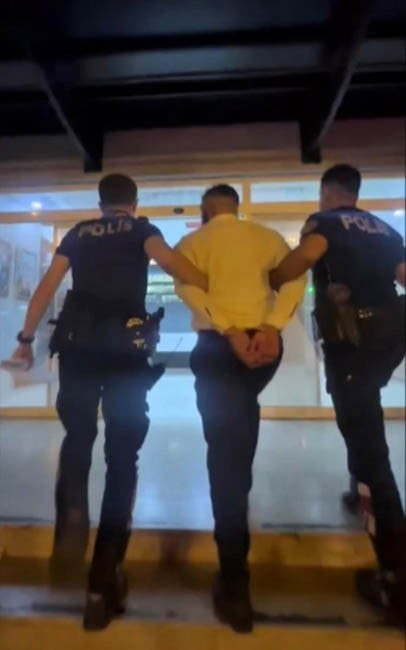 ŞANLIURFA'DA HAKKINDA 20 YIL 7 AY 11 GÜN KESİNLEŞMİŞ HAPİS CEZASI BULUNAN HÜKÜMLÜ...