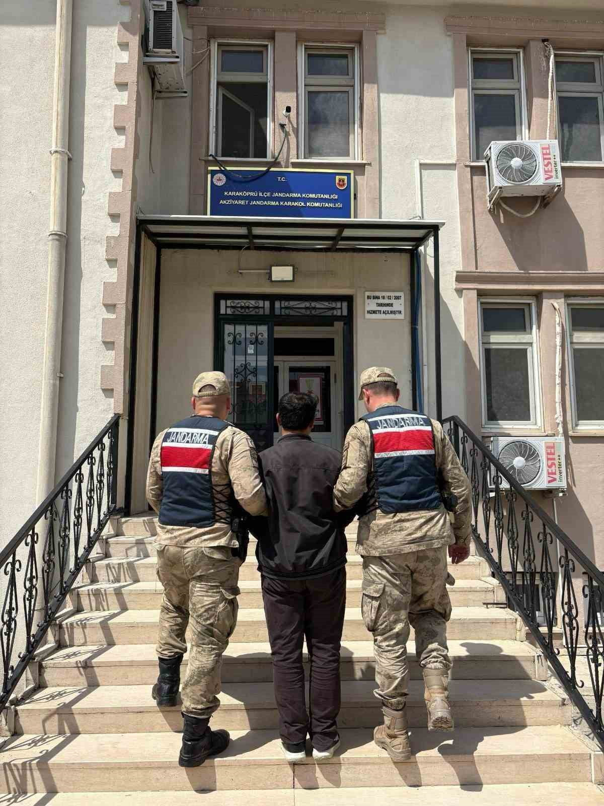 ŞANLIURFA'DA HIRSIZLIK SUÇUNDAN KESİNLEŞMİŞ 6 YIL 1 AY 7 GÜN HAPİS CEZASI İLE ARANAN ŞAHIS...