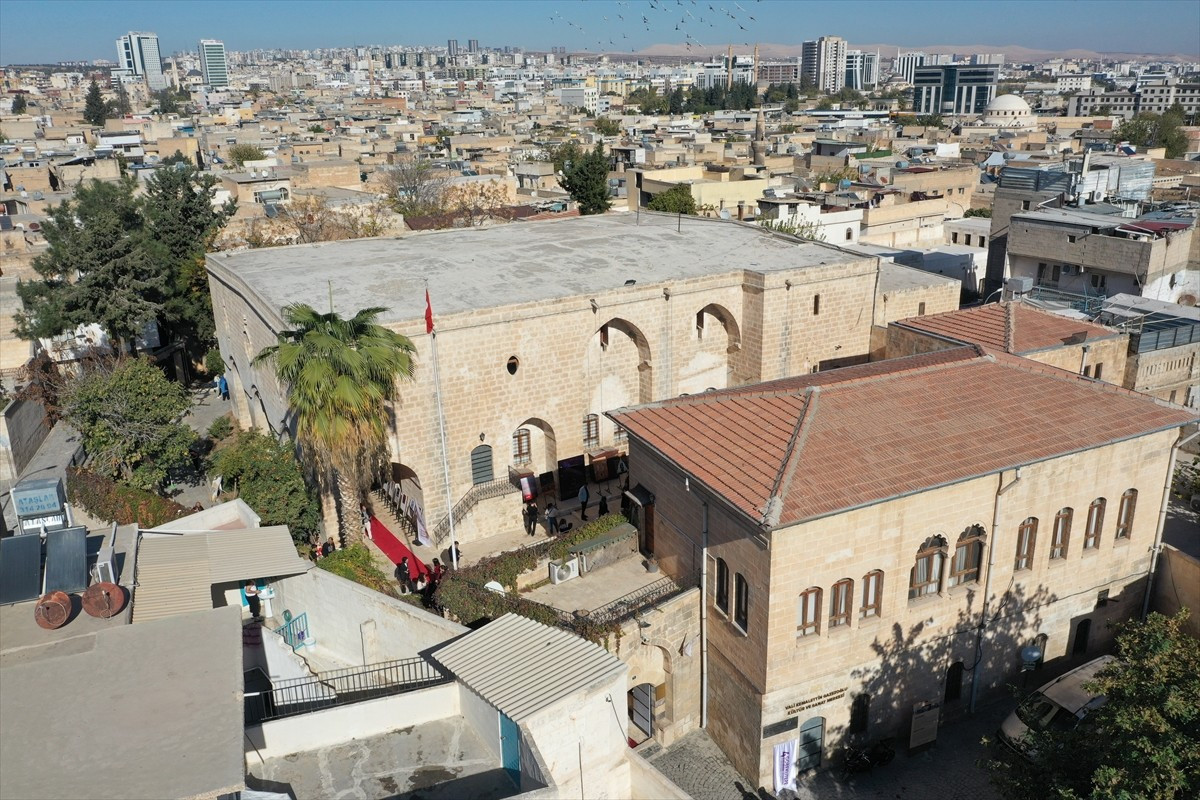 Şanlıurfa'da "Reji Kilisesi" olarak da bilinen Aziz Petrus ve Aziz Paulus Kilisesi, Vali...