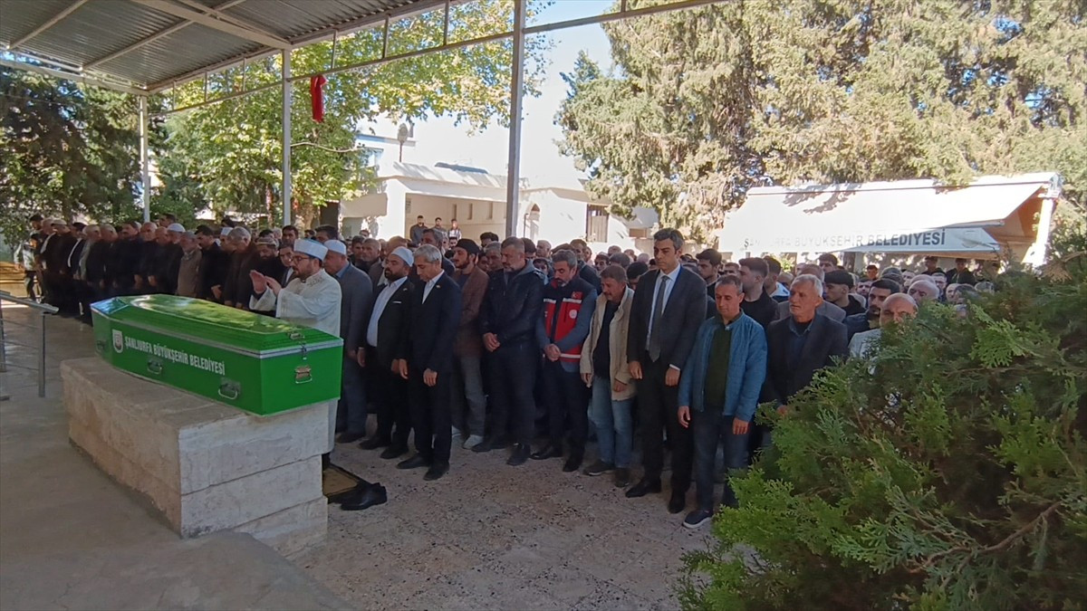 Şanlıurfa'nın Bozova ilçesinde işkence gördüğü iddiasıyla hastanede tedavi gören 15 yaşındaki M.K....