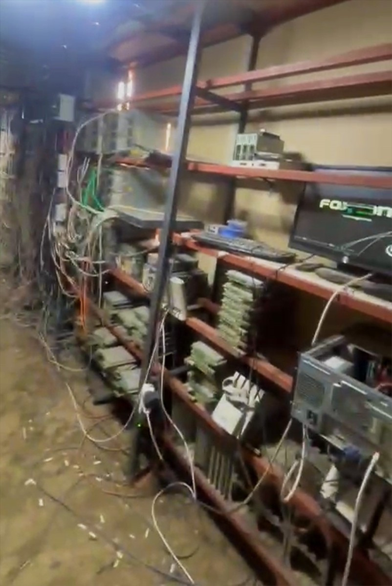 Şanlıurfa'nın Hilvan ilçesinde yapay zeka destekli dronlarla yapılan denetimde, kripto para...