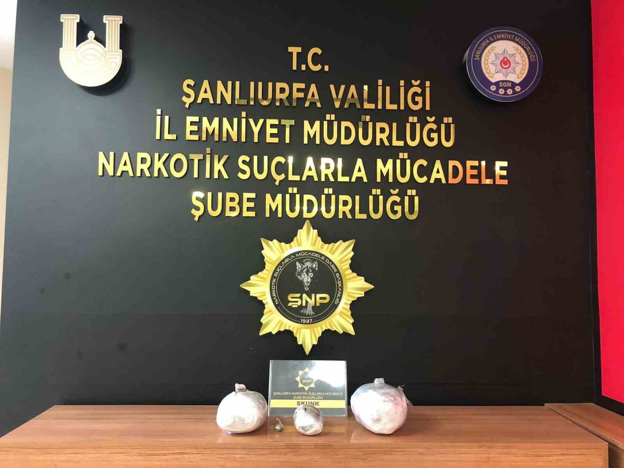 ŞANLIURFA’DA 6 KİLO 800 GRAM SKUNK ELE GEÇİRİLDİ