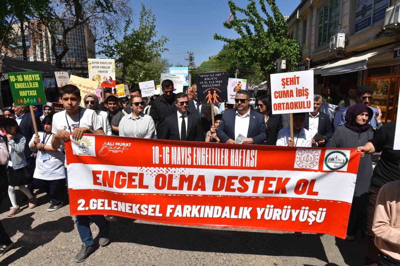 ŞANLIURFA’NIN SİVEREK İLÇESİNDE 10-16 MAYIS ENGELLİLER HAFTASI KAPSAMINDA DÜZENLENEN FARKINDALIK...