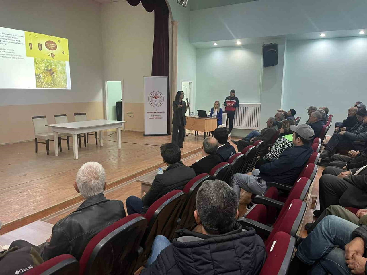 ŞAPHANE İLÇESİNDE ÜRETİCİLERE YÖNELİK KİRAZ VE VİŞNE HASTALIKLARI İLE ZARARLILARI KONUSUNDA...