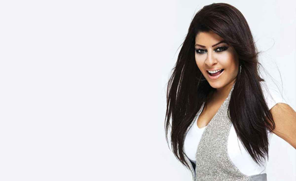 Şarkıcı Yeliz kimdir