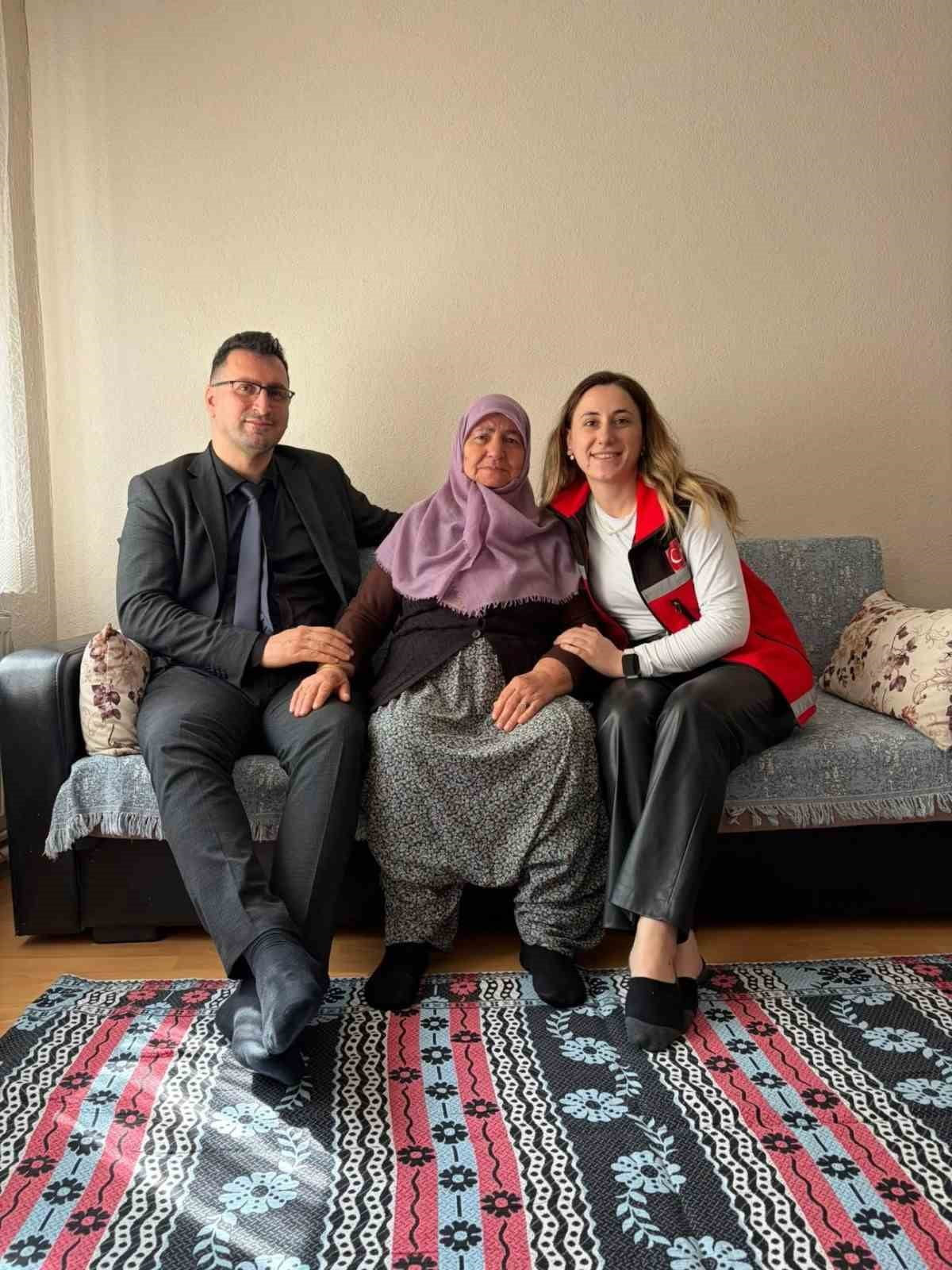 ŞEHİDİN SENE-İ DEVRİYESİNDE ANLAMLI ZİYARET