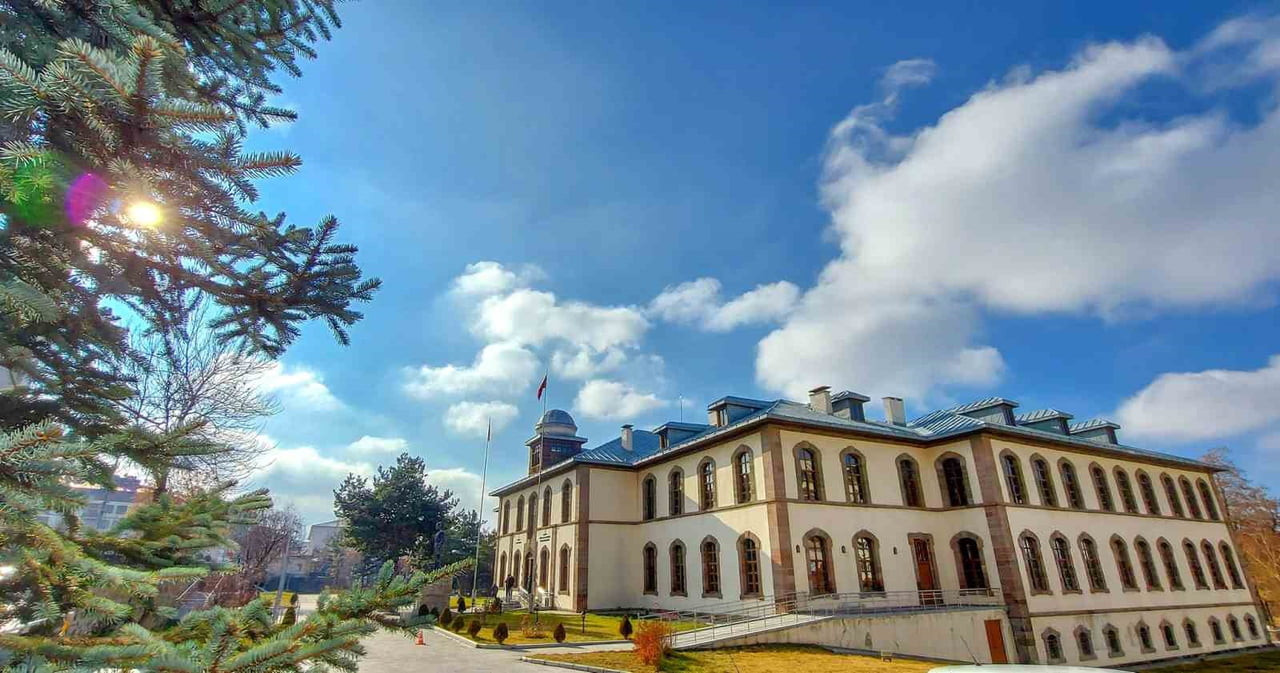 ŞEHİRDER (ŞEHİR VE KÜLTÜR ARAŞTIRMALARI DERNEĞİ), SON GÜNLERDE ERZURUM RESİM VE HEYKEL MÜZESİ İLE...