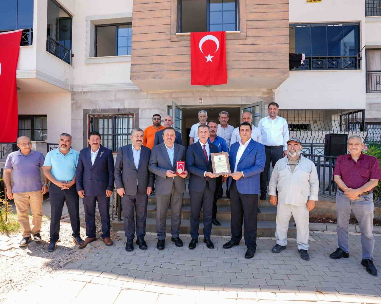 ŞEHİT AİLESİ İÇİN HAZIRLANAN EV TESLİM EDİLDİ