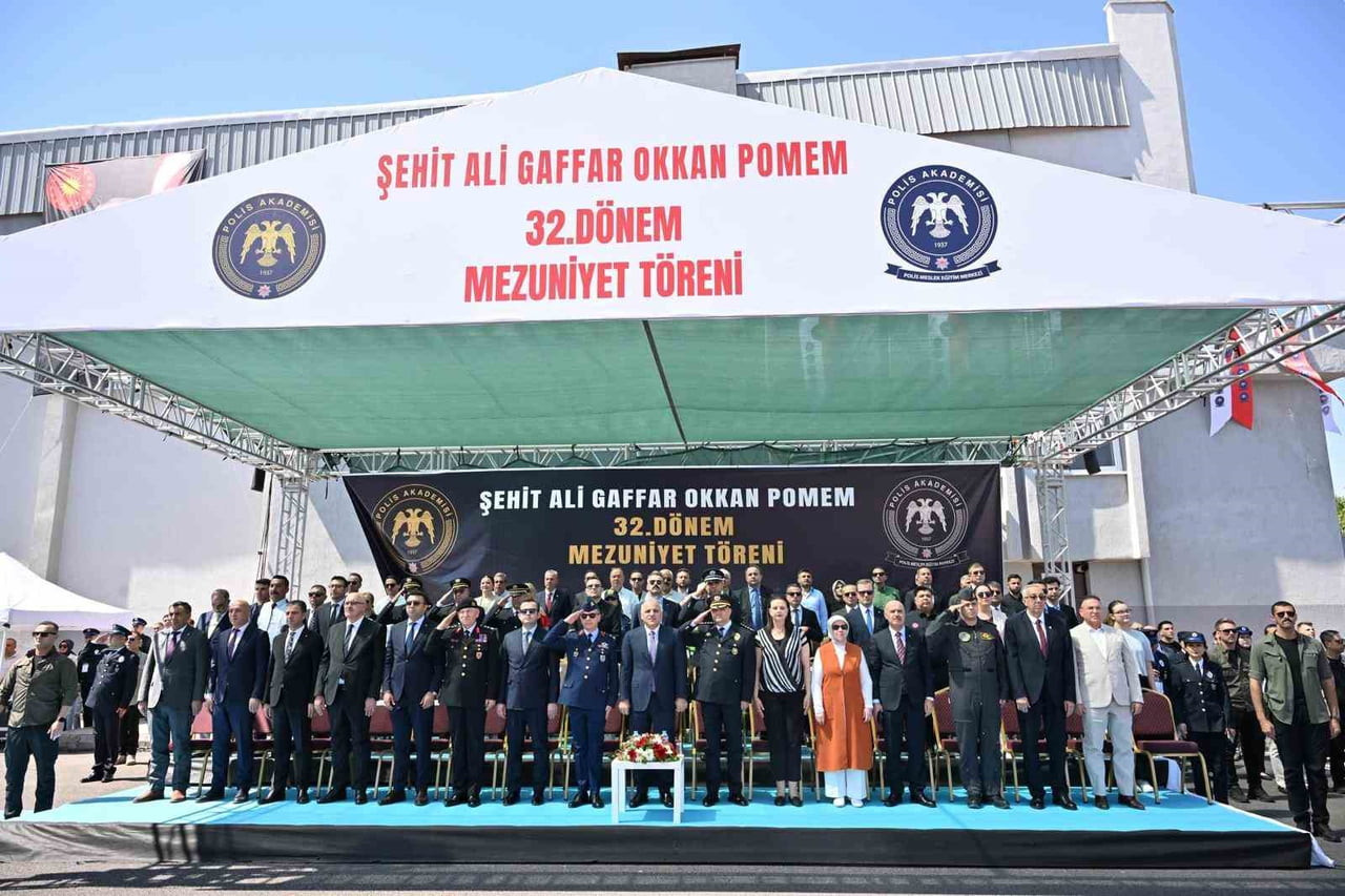ŞEHİT ALİ GAFFAR OKKAN POMEM'DE 32. DÖNEM MEZUNİYET TÖRENİ DÜZENLENDİ