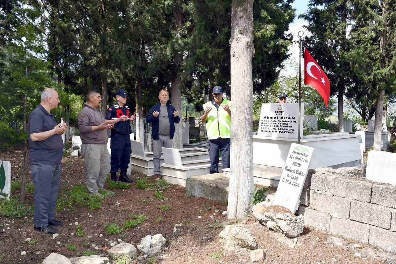 ŞEHİT J.ER AHMET ARAN, BİNGÖL’DE 24 MAYIS 1993’TE PKK’NIN HAİN SALDIRISINDA ŞEHİT EDİLEN 33 ASKER...