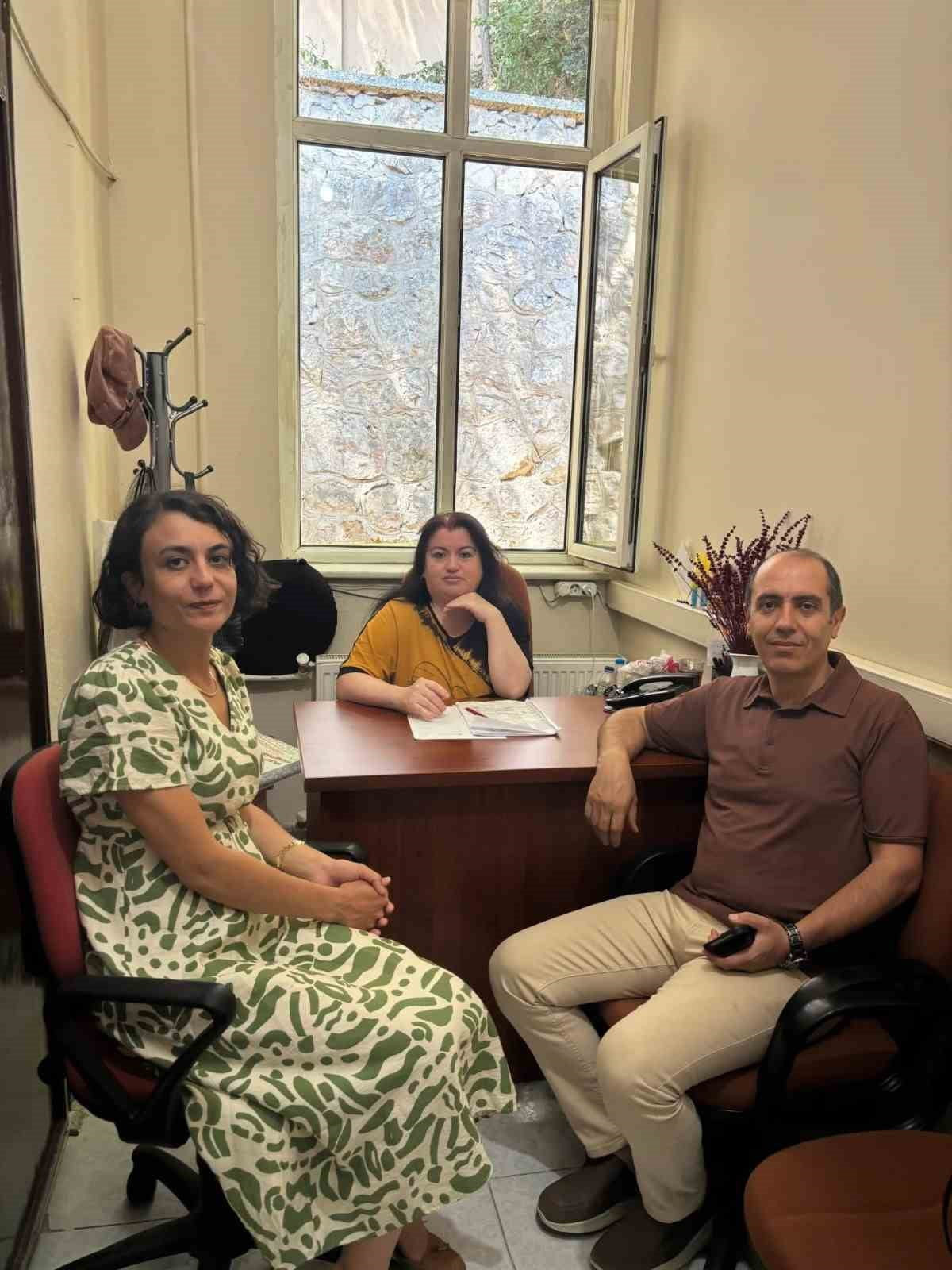 ŞEHİT NAİL GÖZÜTOK’UN AİLESİNE ANLAMLI ZİYARET