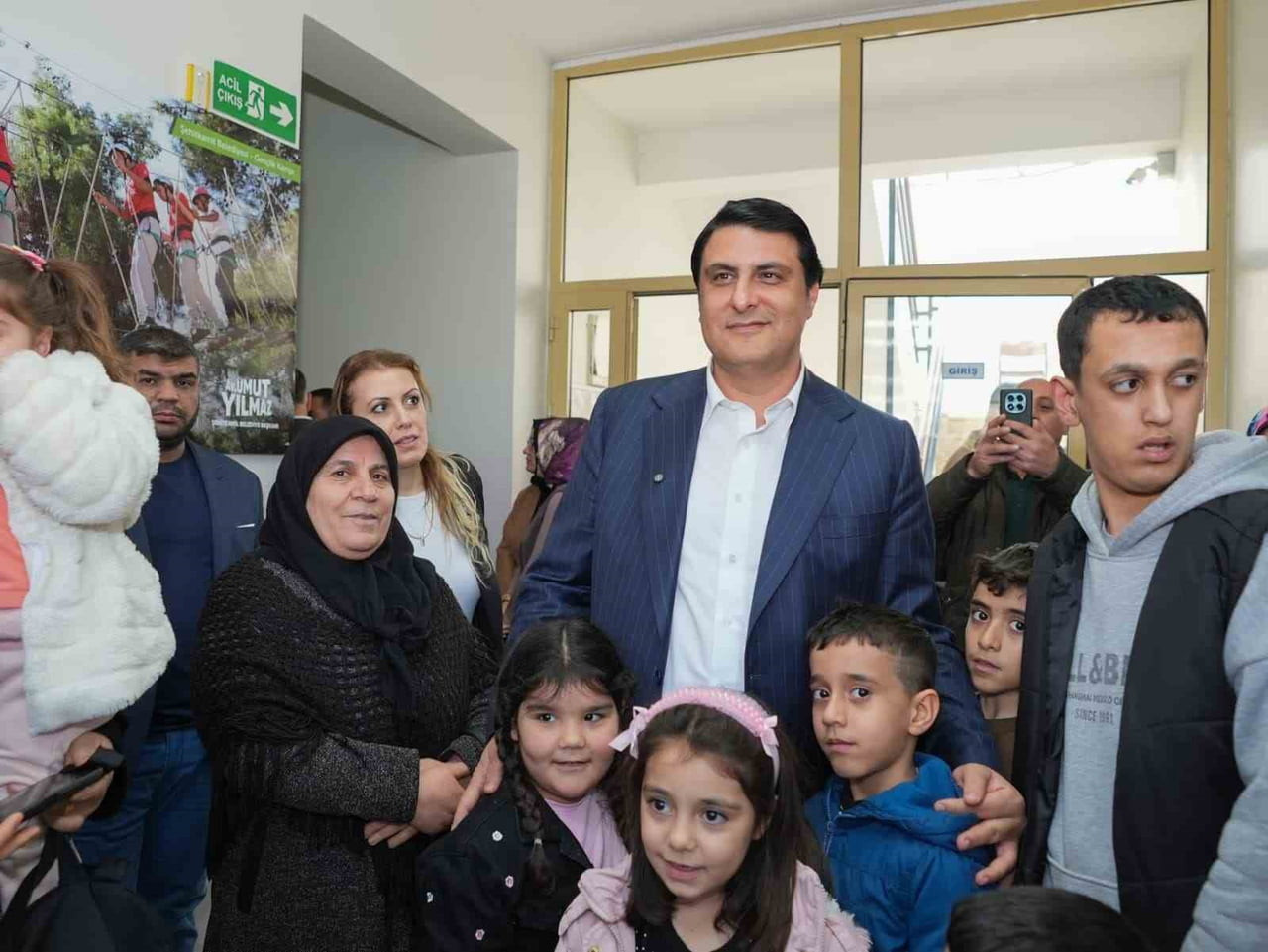 ŞEHİTKAMİL BELEDİYE BAŞKANI UMUT YILMAZ, BEDRİ İNCETAHTACI SOSYAL TESİSİ’NDE EĞİTİM GÖREN KADIN VE...