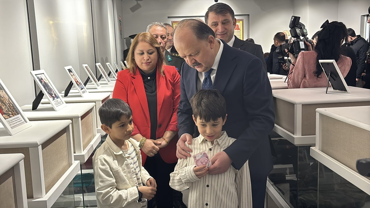 Şehitlerin eşyaları ve kıyafetlerinin sergilendiği Kastamonu Şehitler Müzesi'nin açılışı, 18 Mart...