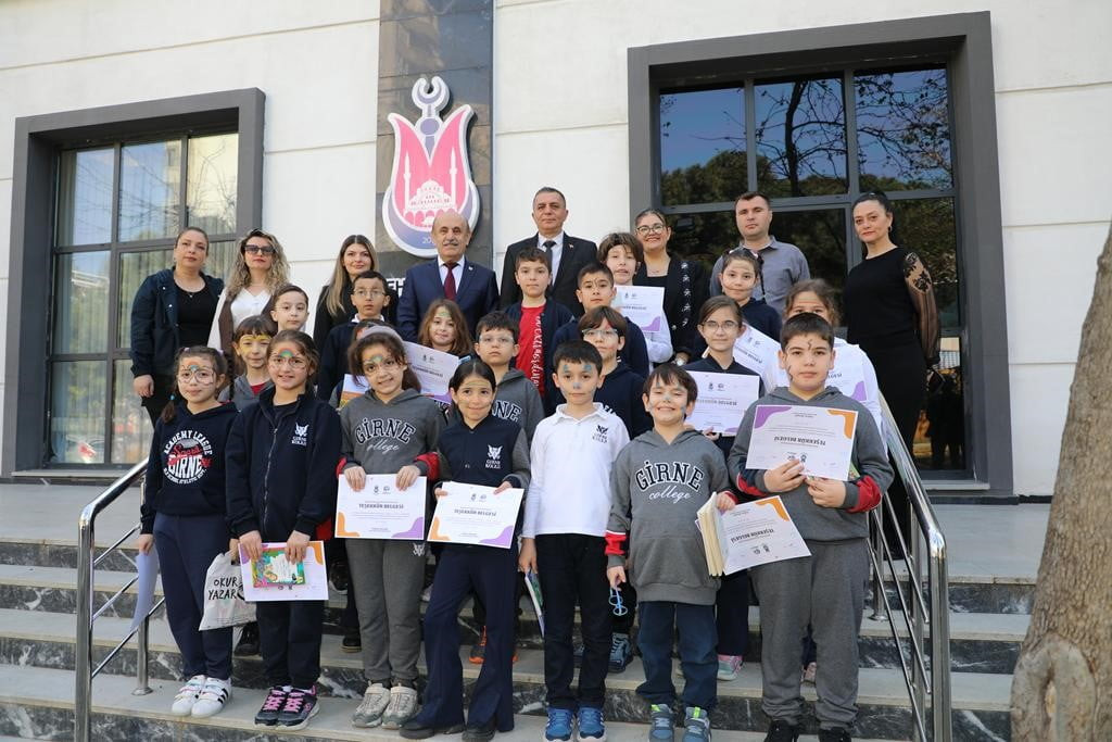 ŞEHZADELER BELEDİYESİ GENÇLİK EVİ, 62. KÜTÜPHANELER HAFTASI KAPSAMINDA ÖZEL BİR OKULUN 3. SINIF...